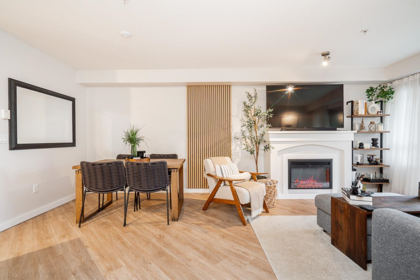 211 3132 Dayanee Springs Boulevard, Coquitlam, BC, Coquitlam — Apartment/Condo for sale