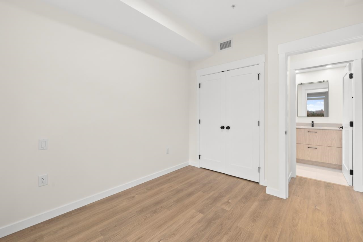 Office / Den Photo of 410 27215 Aldergrove Town Centre Drive, Langley, BC