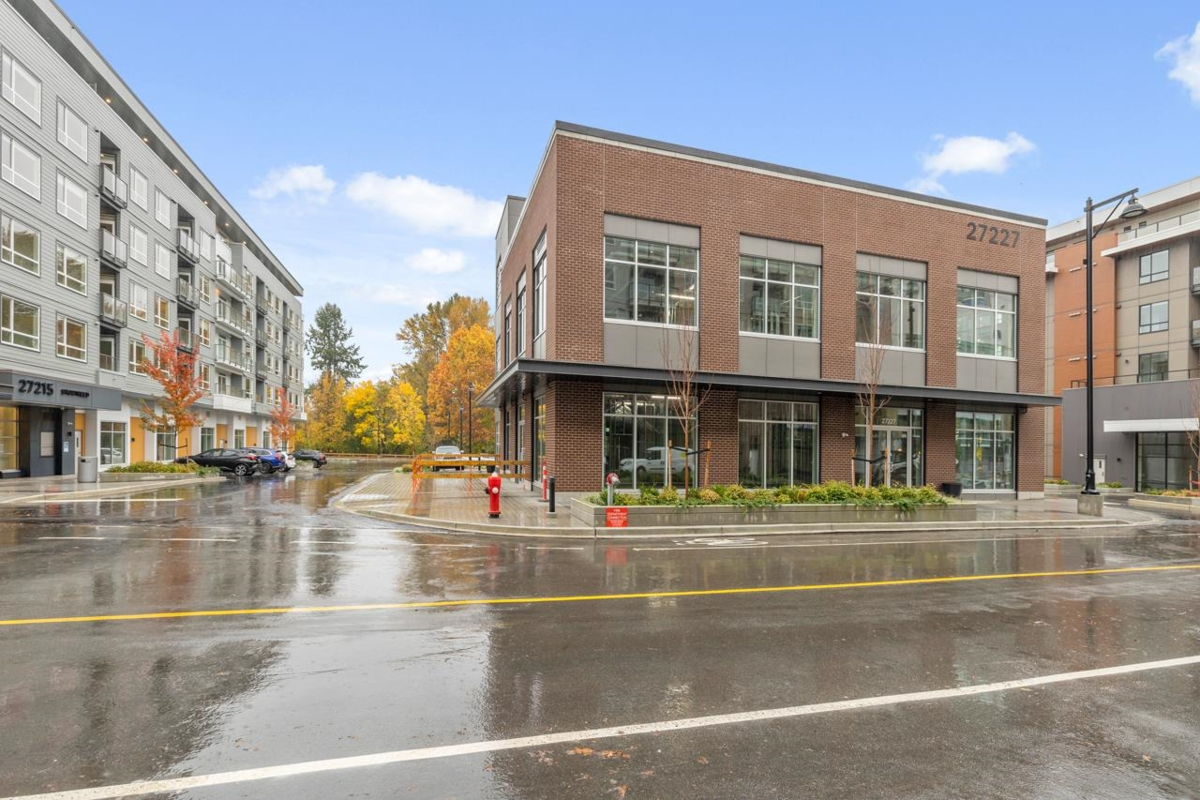 Staircase Photo of 410 27215 Aldergrove Town Centre Drive, Langley, BC