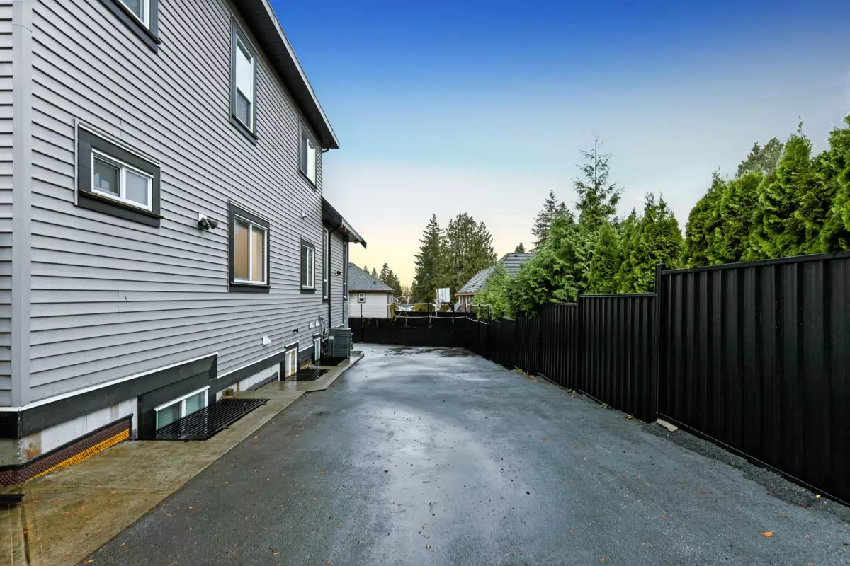 Garage Interior Photo of 10550 127 Street, Surrey, BC