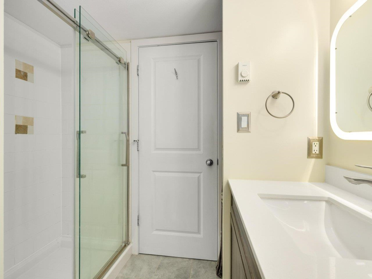 Bedroom 3 Photo of 59 6528 Denbigh Avenue, Burnaby, BC