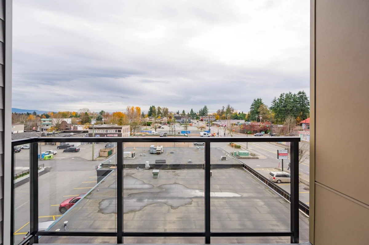 Laundry Room Photo of 414 27218 Aldergrove Town Center Drive, Langley, BC