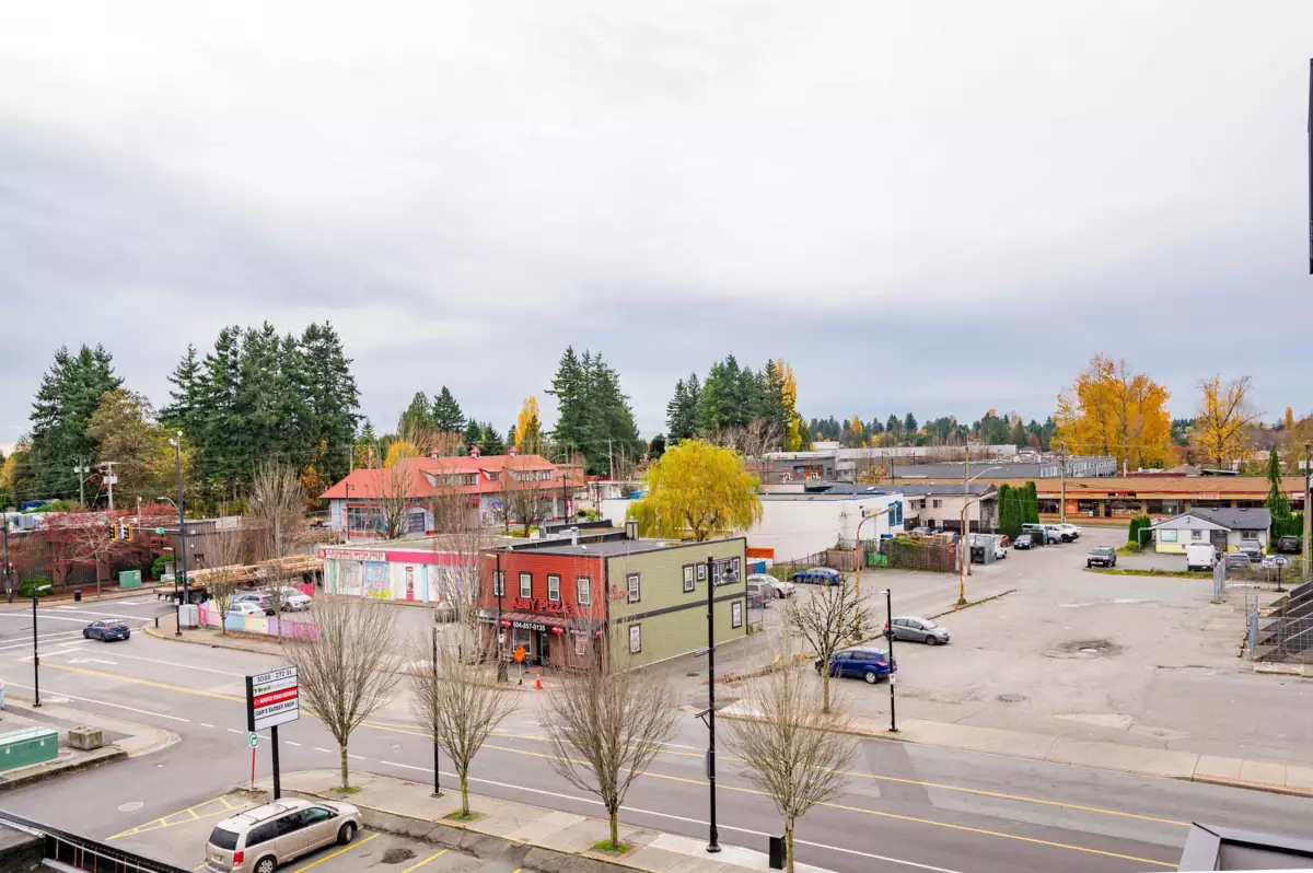 Staircase Photo of 414 27218 Aldergrove Town Center Drive, Langley, BC
