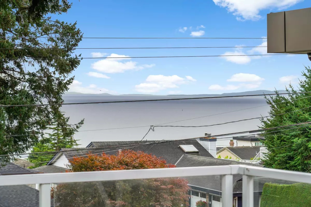 Bedroom 3 Photo of 13179 Marine Drive, Surrey, BC
