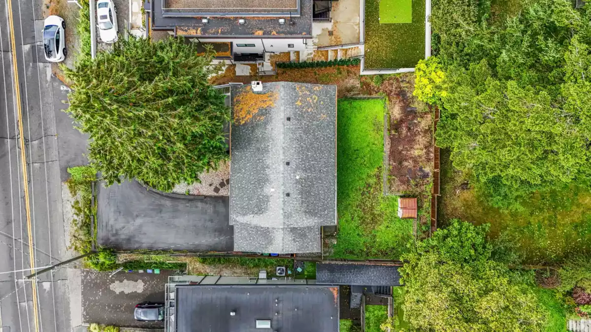Family Room Photo of 13179 Marine Drive, Surrey, BC