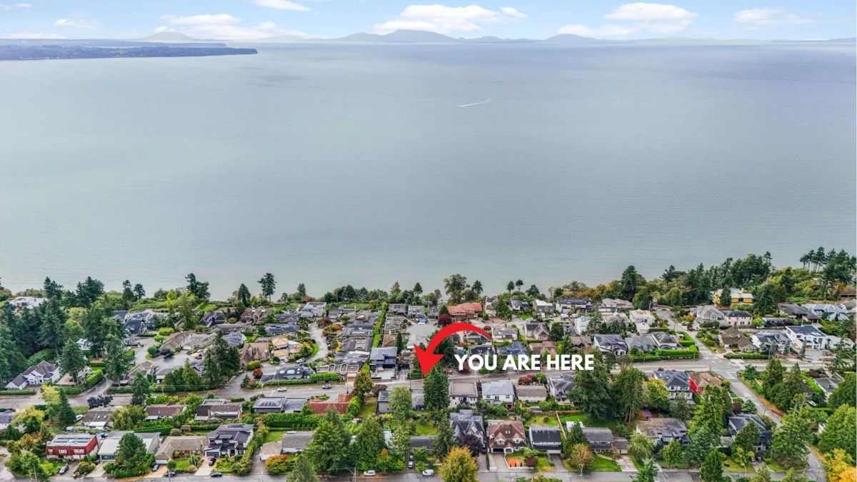 Kitchen Photo of 13179 Marine Drive, Surrey, BC