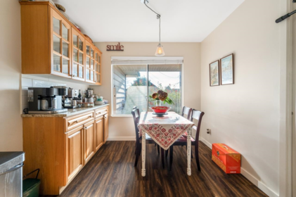 Breakfast Nook Photo of 13257 14a Avenue, Surrey, BC