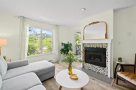 204 1528 Bowser Avenue, North Vancouver, BC