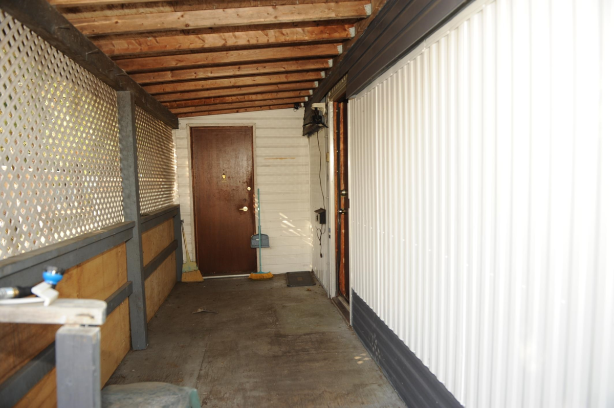 Basement Recreation Room Photo of 39 21163 Lougheed Highway, Maple Ridge, BC