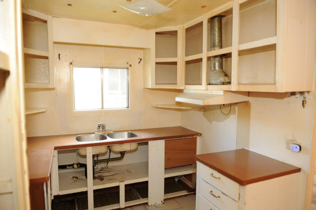 Dining Area Photo of 39 21163 Lougheed Highway, Maple Ridge, BC