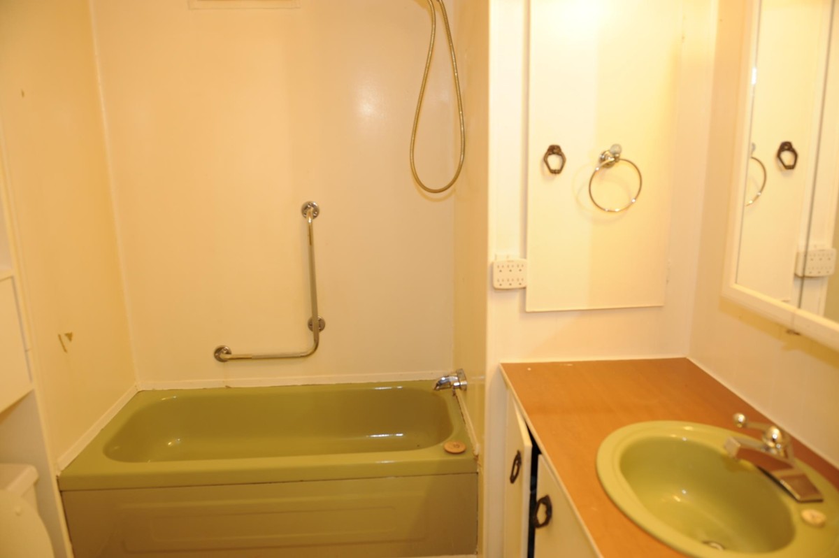 Guest Bathroom Photo of 39 21163 Lougheed Highway, Maple Ridge, BC