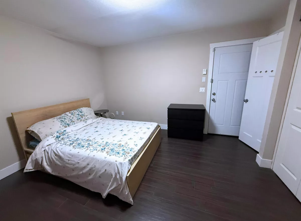 Mudroom Photo of 118 15399 Guildford Drive, Surrey, BC