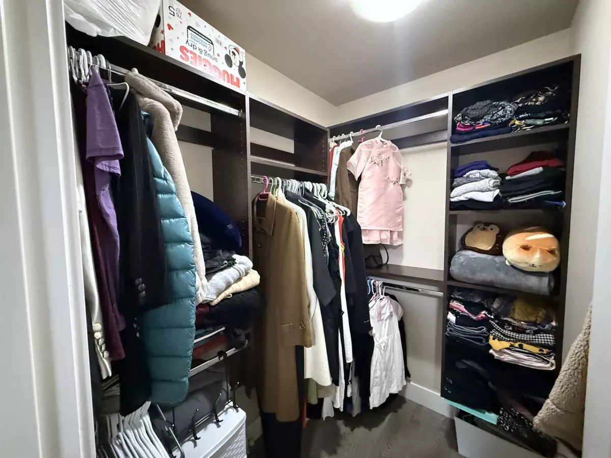 Powder Room Photo of 118 15399 Guildford Drive, Surrey, BC