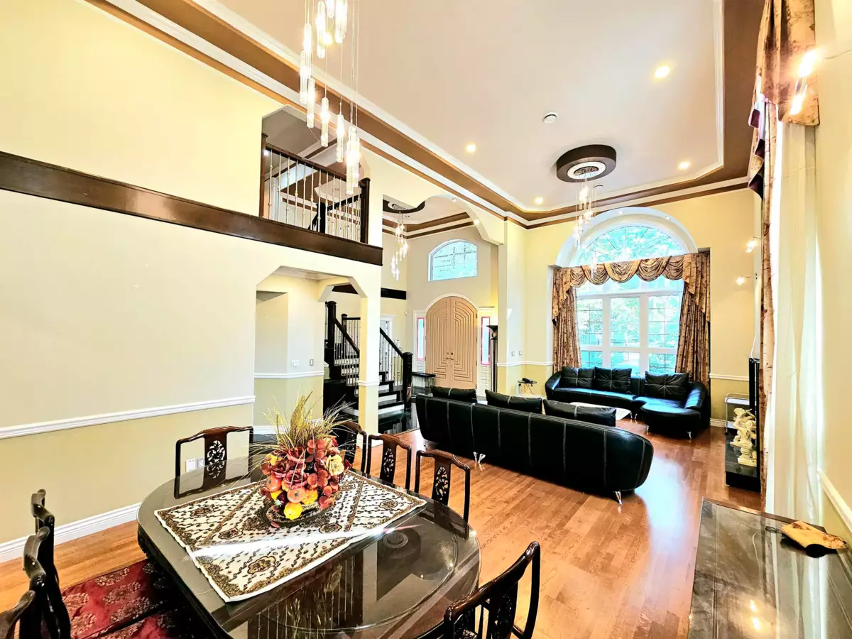 Breakfast Nook Photo of 10251 Caithcart Road, Richmond, BC