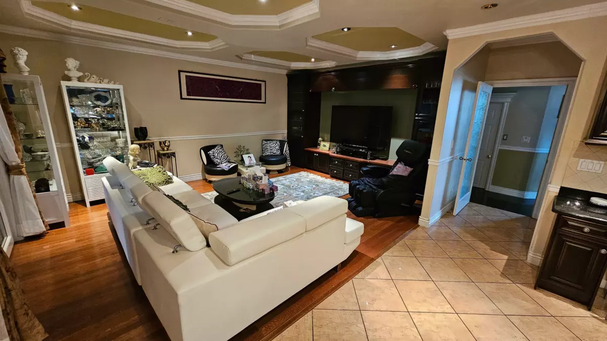 Entry Foyer Photo of 10251 Caithcart Road, Richmond, BC