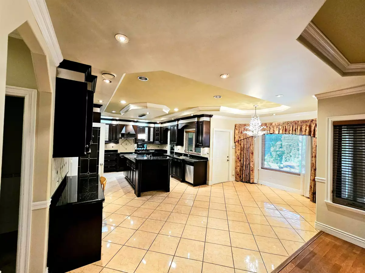 Walk-In Closet Photo of 10251 Caithcart Road, Richmond, BC