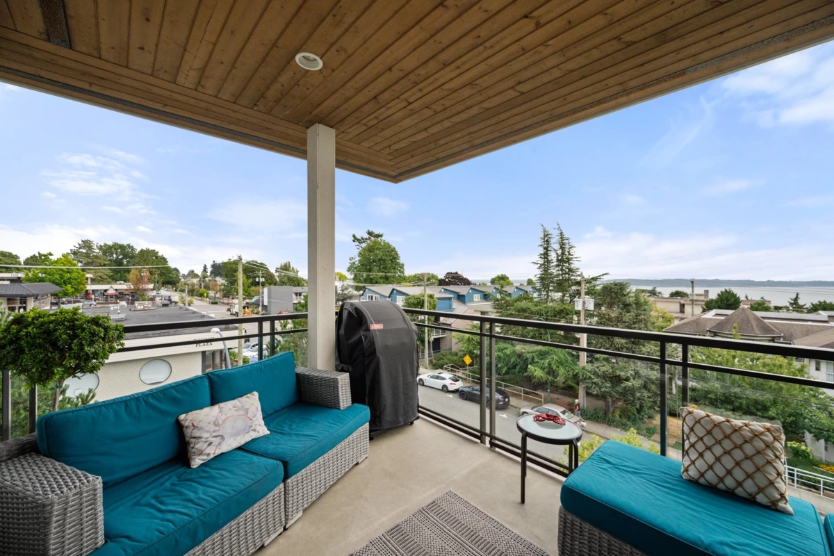 Aerial View of PH2 1333 Winter Street, White Rock, BC