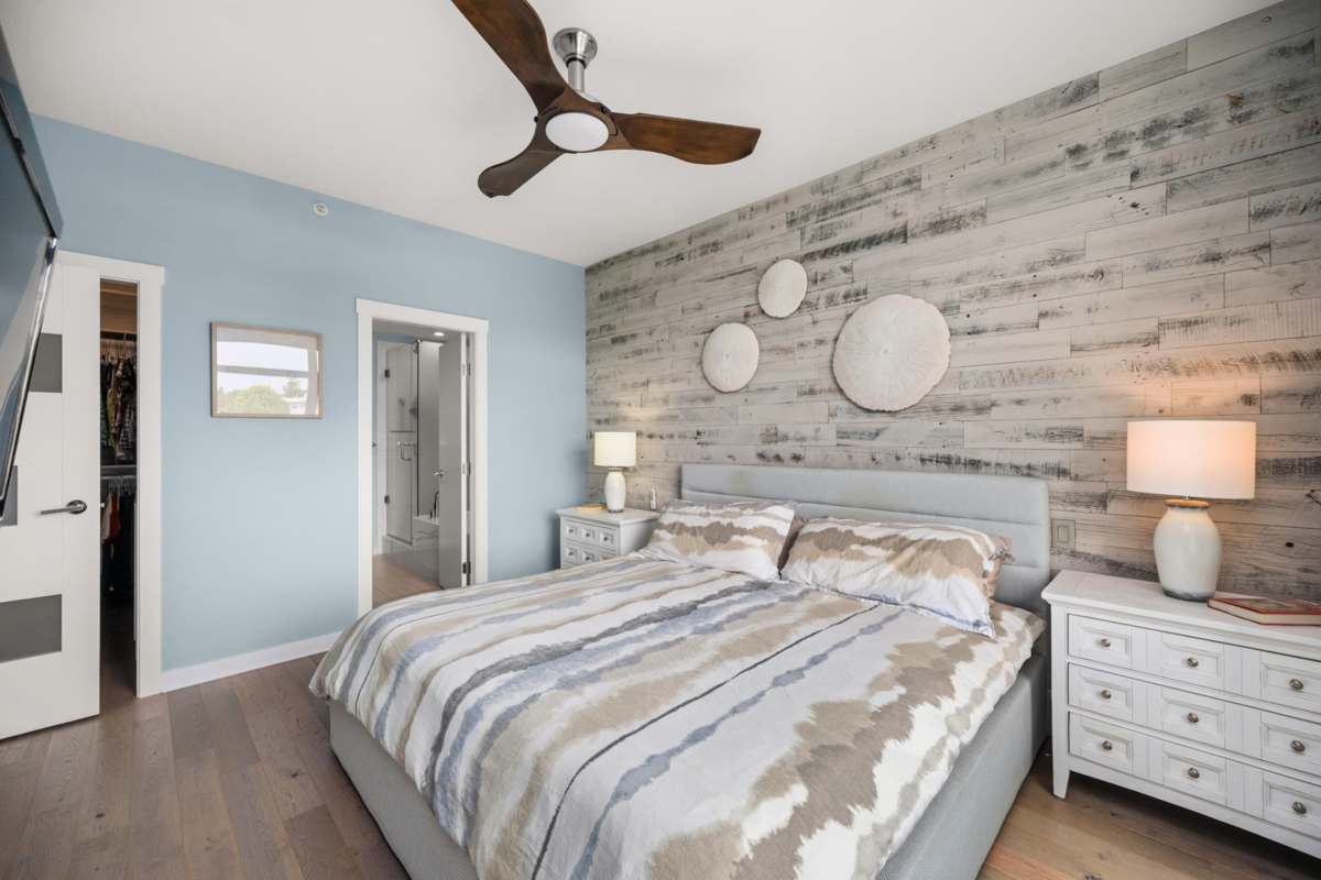 Entry Foyer Photo of PH2 1333 Winter Street, White Rock, BC