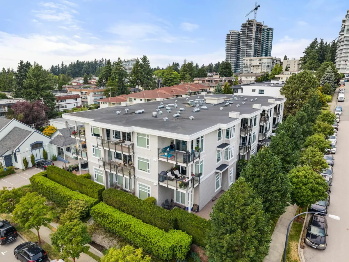 Exterior Rear Photo of PH2 1333 Winter Street, White Rock, BC