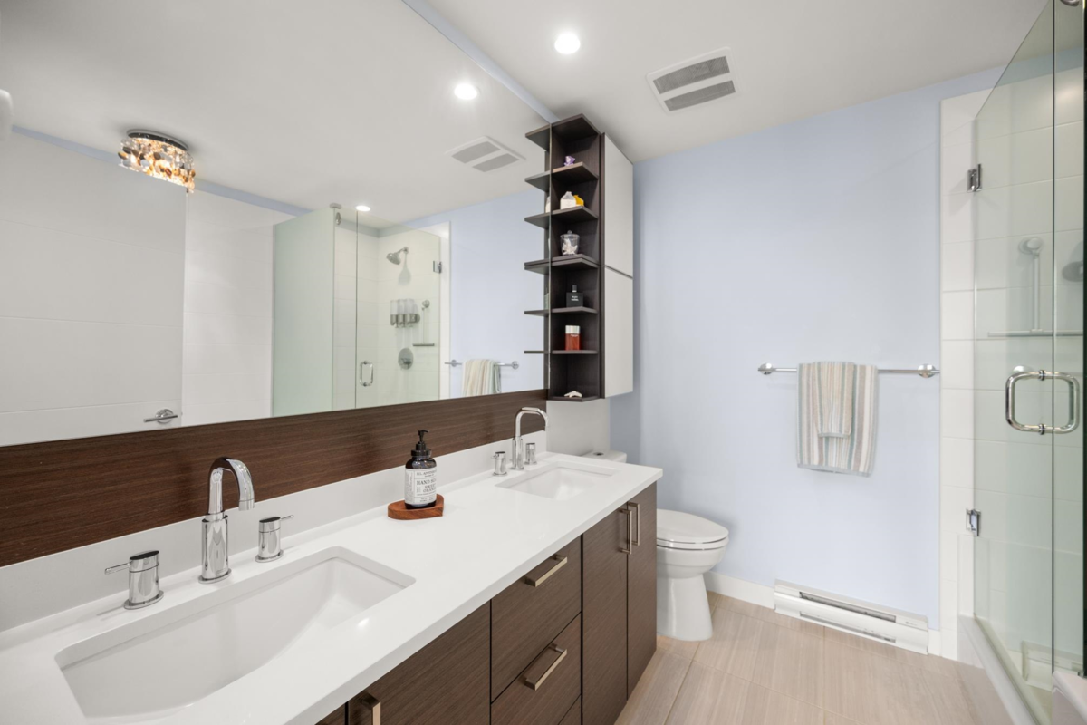 Outdoor Patio Photo of PH2 1333 Winter Street, White Rock, BC