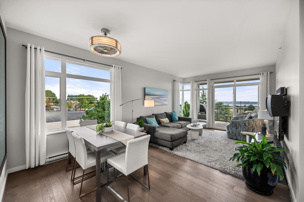 Pantry Photo of PH2 1333 Winter Street, White Rock, BC