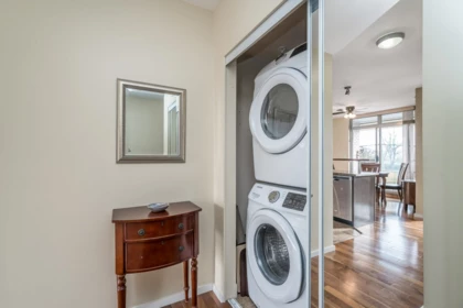 204 15777 Marine Drive, Surrey, BC