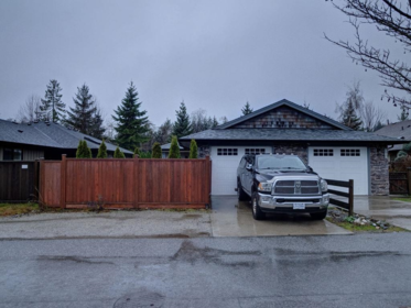 763 Gerussi Lane, Gibsons, BC, Gibsons — Half Duplex for sale