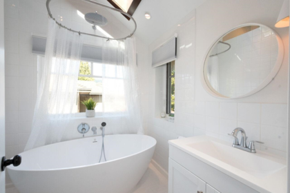 Mudroom Photo of 1050 11th Street, West Vancouver, BC