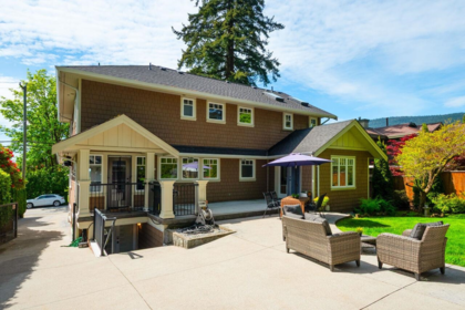 Outdoor Kitchen Photo of 1050 11th Street, West Vancouver, BC
