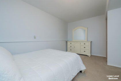 Hallway Photo of 11794 99a Street, Surrey, BC