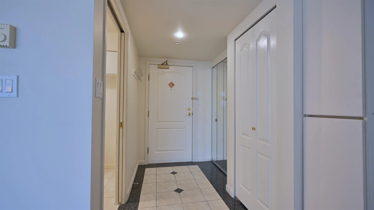 Dining Area Photo of 1403 8171 Saba Road, Richmond, BC