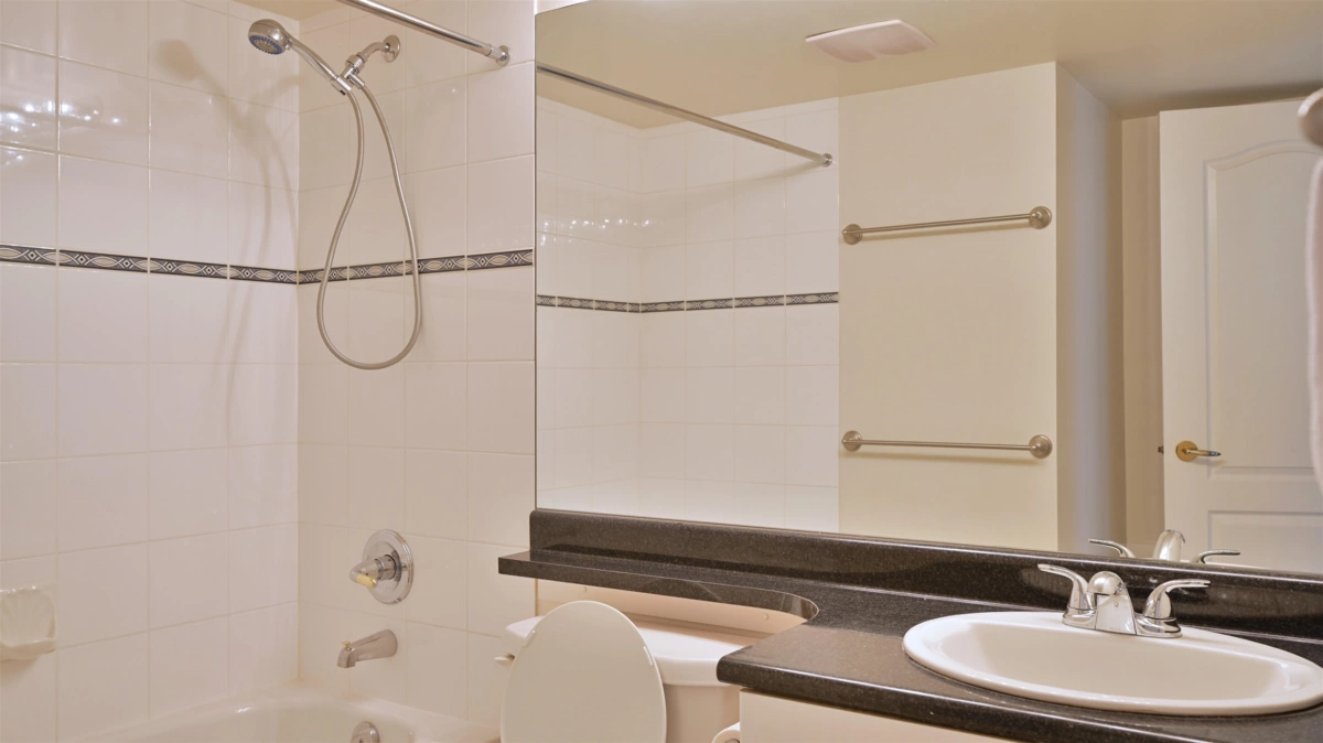 Powder Room Photo of 1403 8171 Saba Road, Richmond, BC