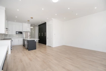 Walk-In Closet Photo of 20545 74b Avenue, Langley, BC