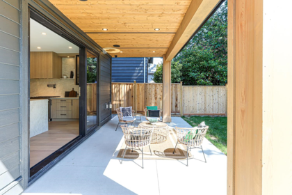 Backyard Photo of 6009 16 Avenue, Delta, BC