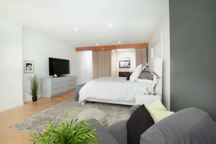 Primary Bedroom Photo of 1095 W Keith Road, North Vancouver, BC