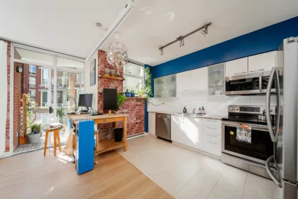 420 4028 Knight Street, Vancouver, BC, Knight — 1 bed apartment/condo for sale