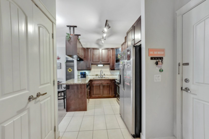 Guest Bathroom Photo of 411 12525 190a Street, Pitt Meadows, BC