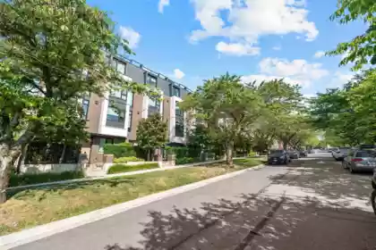 7605 Yukon Street, Vancouver, BC, Marpole — 2 bed apartment/condo for sale