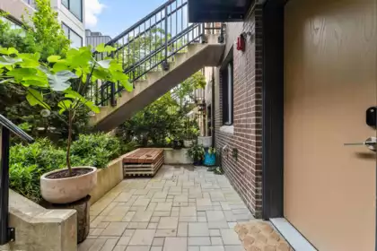 Staircase Photo of 7605 Yukon Street, Vancouver, BC