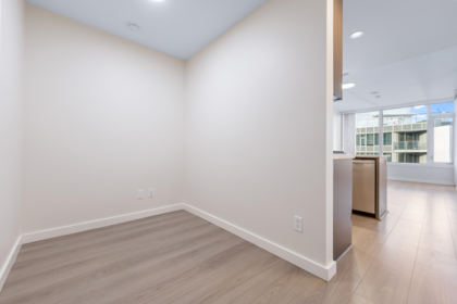 1504 8628 Hazelbridge Way, Richmond, BC, Richmond — Apartment/Condo for sale