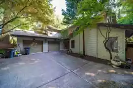 5242 Station Road, Surrey, BC