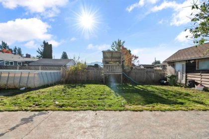 45878 Berkeley Avenue, Chilliwack, BC, Chilliwack — Single Family Residence for sale