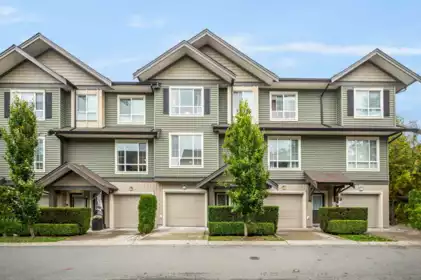52 4967 220 Street, Langley, BC