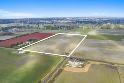 8951 Finn Road, Richmond, BC, Burnaby —  bed land for sale