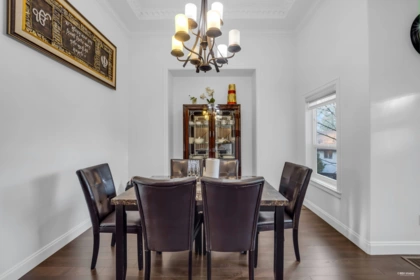 Breakfast Nook Photo of 9933 116a Street, Surrey, BC