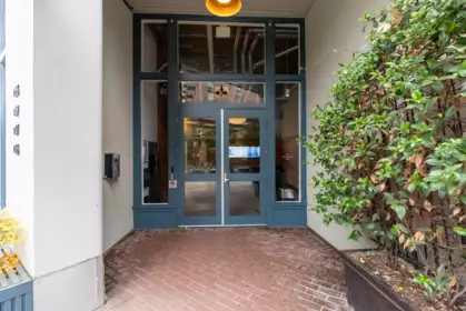Entry Foyer Photo of 315 55 E Cordova Street, Vancouver, BC