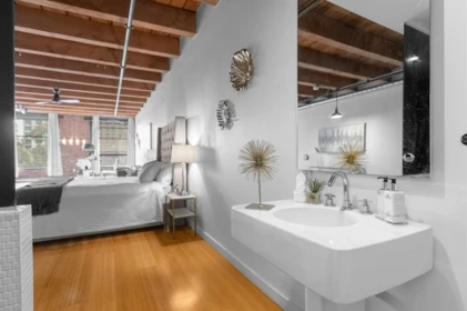 315 55 E Cordova Street, Vancouver, BC