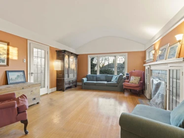 Breakfast Nook Photo of 3449 Mayfair Avenue, Vancouver, BC