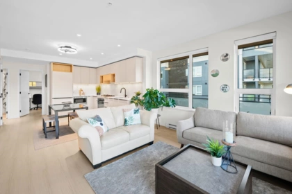 604 2015 St. Johns Street, Port Moody, BC