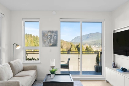 604 2015 St. Johns Street, Port Moody, BC